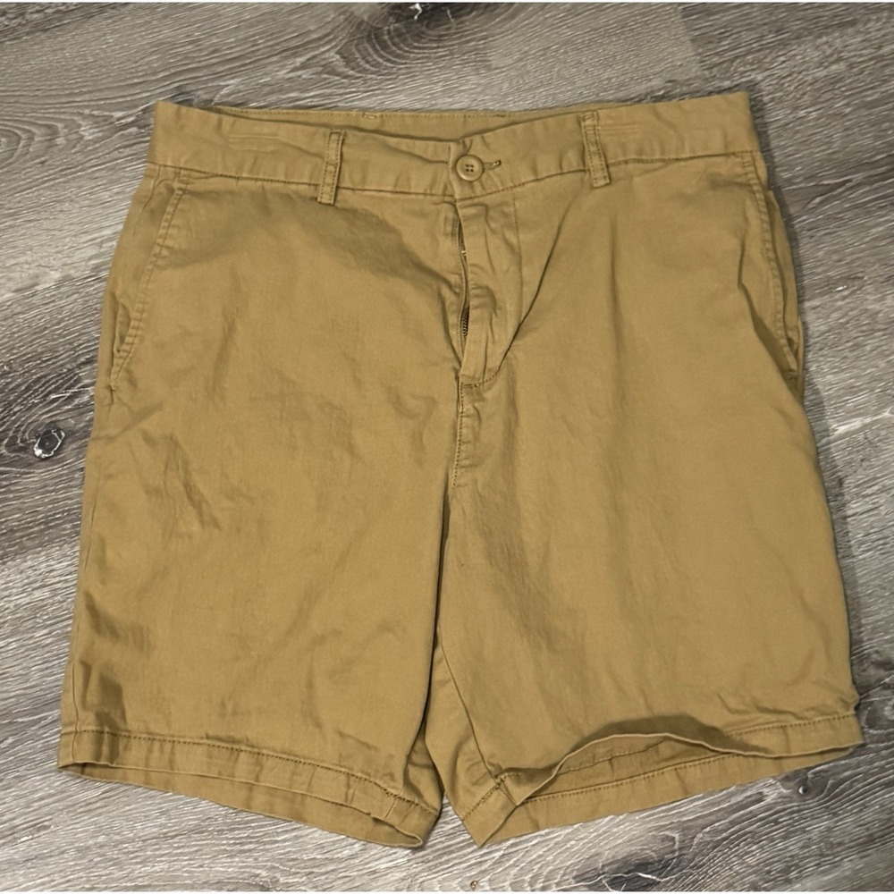 Old Navy Men's Ultimate Slim Built-in Flex Size 33 Shorts Chinos Khaki Tan